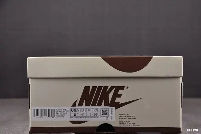 Rep MAX 1 DZ4137-206 x Low Scott SP AJ Travis OG 0325